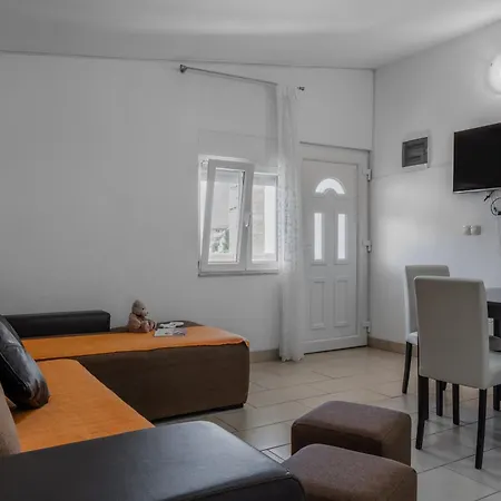 Josipovic Apartament Vir