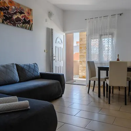 Josipovic Apartament *