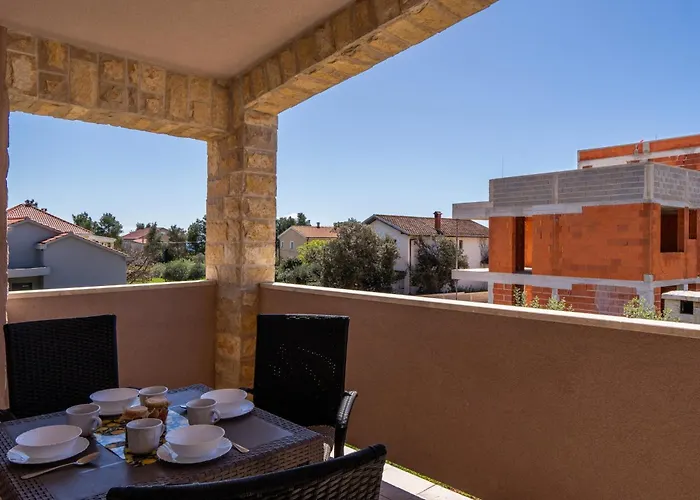 Apartment Josipovic Vir