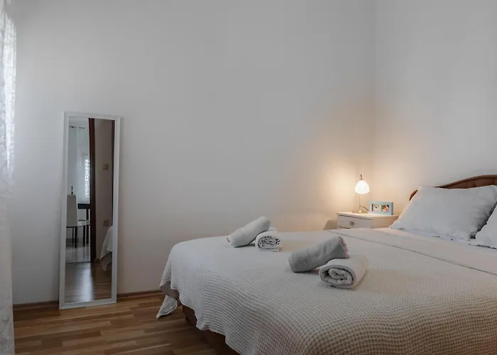 Apartment Josipovic Vir