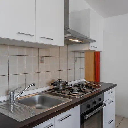 דירה Josipovic ויר