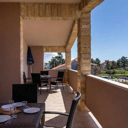 Josipovic דירה *